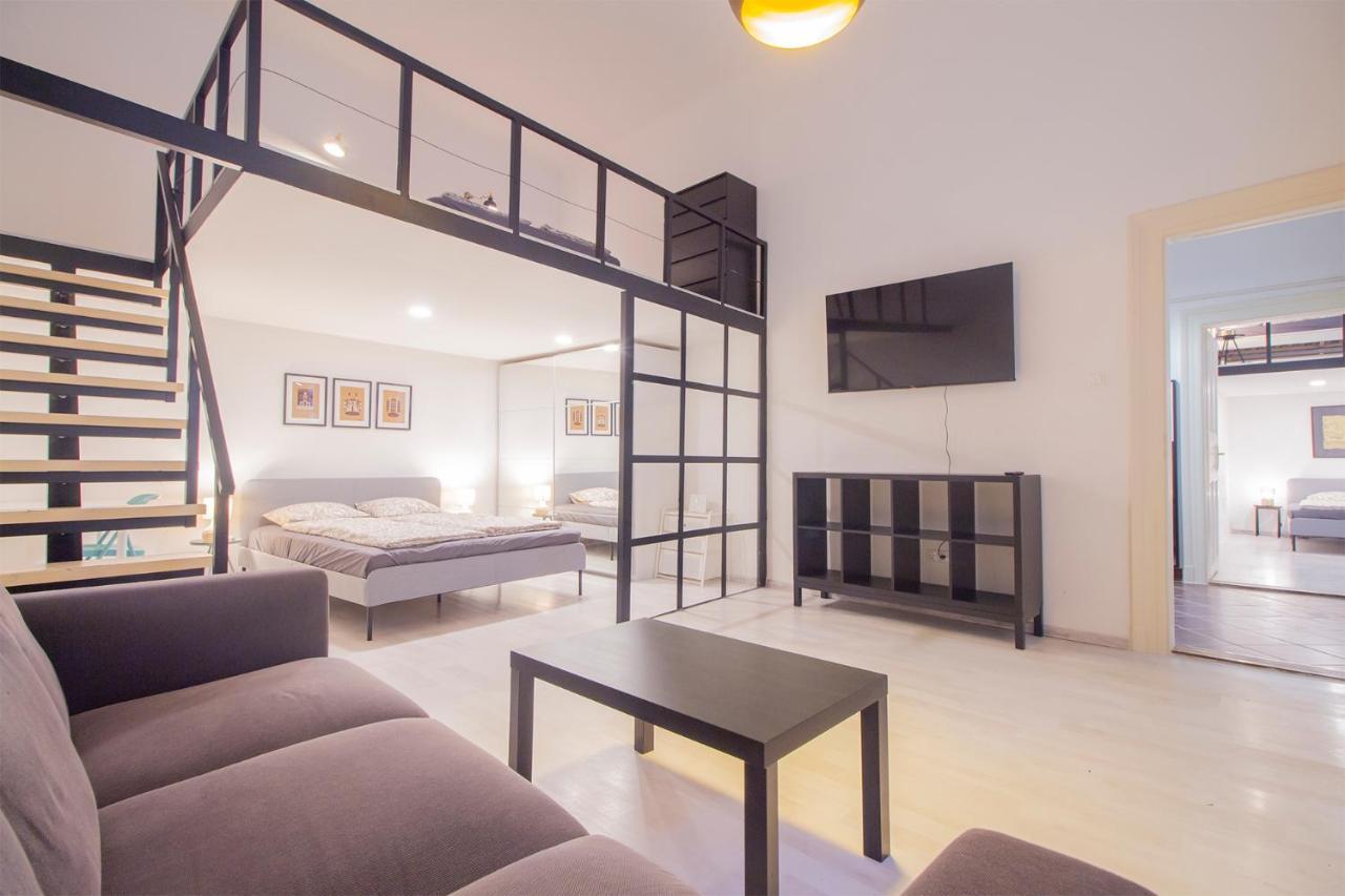 Industrial Double Loft Apartment 布达佩斯 外观 照片